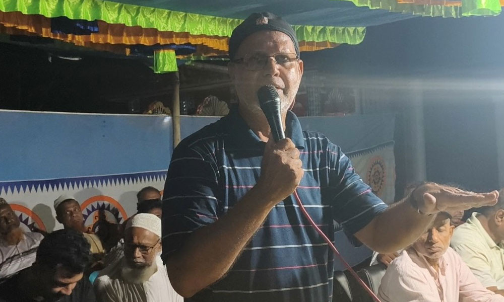 নিরীহ আওয়ামী লীগ কর্মীদের বুকে টেনে নিন: বিএনপি নেতা