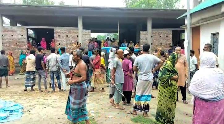 ধান কাটার সময় বজ্রপাতে প্রাণ গেল দুই ভাইয়ের