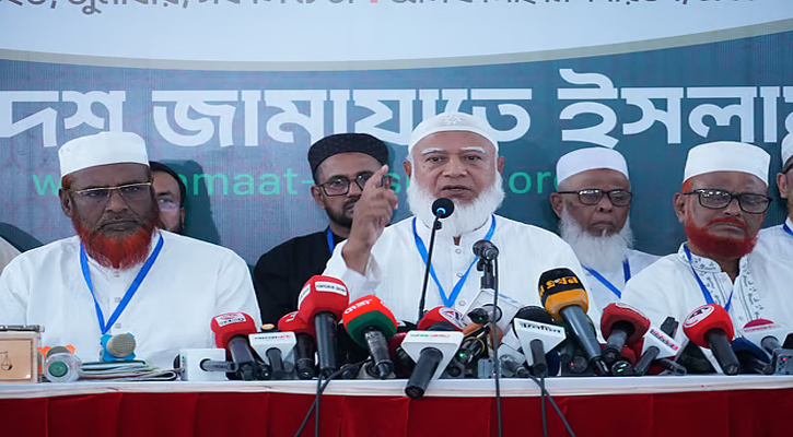আমরা যেখানে ছিলাম, সেখানেই থেকে গেলাম