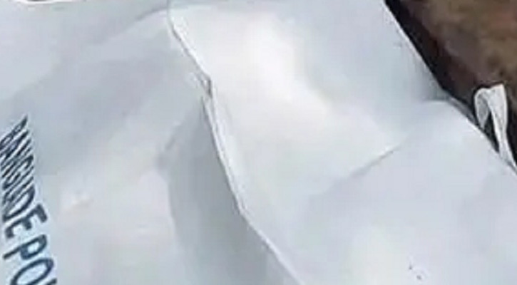 রাজধানীতে গুদাম থেকে নারী-পুরুষের গলিত মরদেহ উদ্ধার