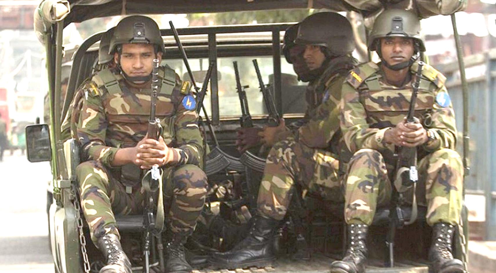 ৬ জেলায় সেনা মোতায়নের সিদ্ধান্ত সরকারের