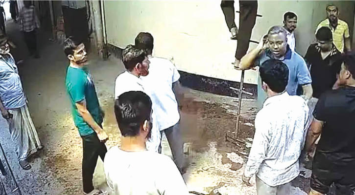 কিডনি চিকিৎসক কামরুলের হাসপাতালে চাঁদাবাজির অভিযোগে গ্রেপ্তার ৭