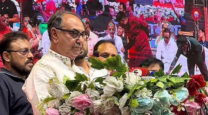 ‘হাসিনা দেশের বারটা, আর এই সরকার চব্বিশটা বাজিয়ে দিয়েছে’