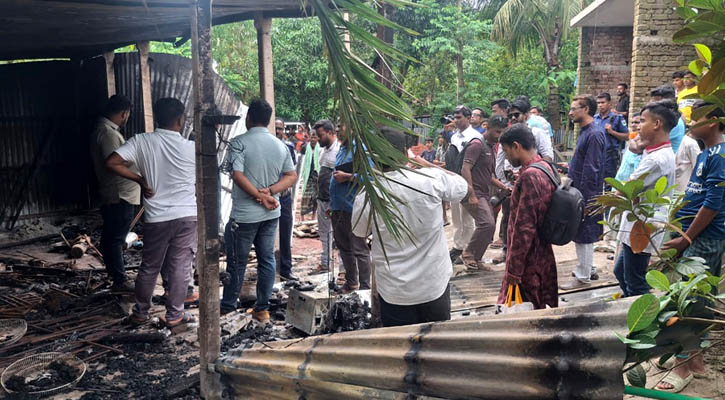 ফ্রিল্যান্সার ভাগ্নের বাড়িতে আগুন দিলেন মামা