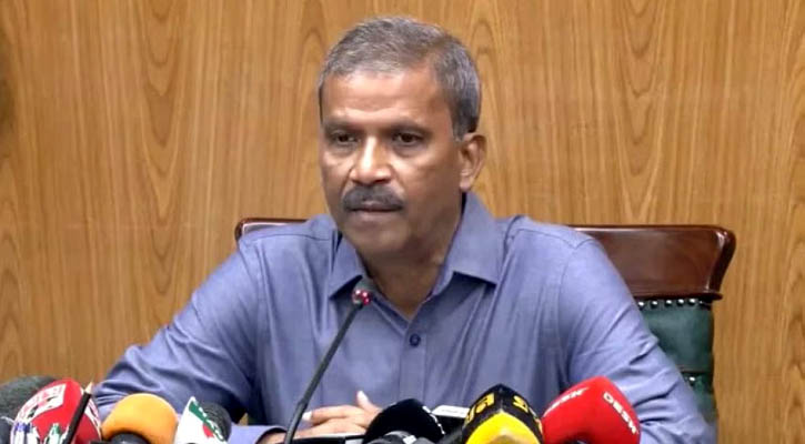 ২০ শতাংশ শুল্ক অন্তর্বর্তী সরকারের আরেকটি সফলতা : আসিফ নজরুল
