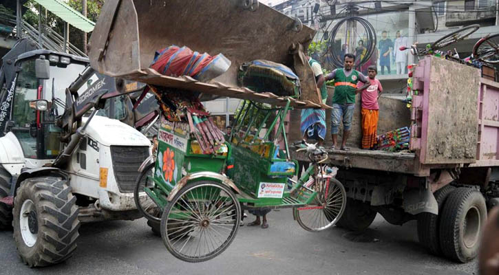 অটোরিকশা বন্ধে কঠোর অবস্থানে ডিএনসিসি