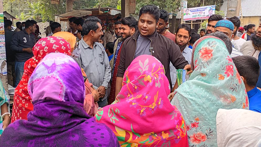 আমি রাজমিস্ত্রির ছেলে, খেটেখাওয়া মানুষের প্রতিনিধিত্ব করতে আসছি