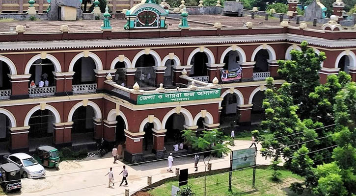 আদালতের ভেতরে পুলিশকে মারধর, বিএনপির ৬ নেতাকর্মী আটক