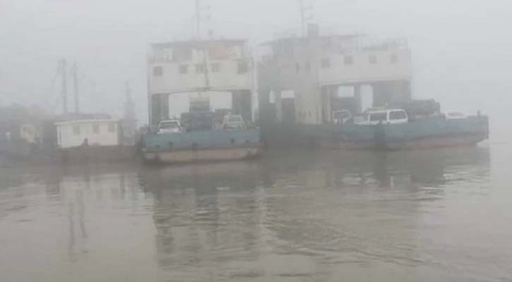 ঘন কুয়াশায় বন্ধ ফেরি চলাচল