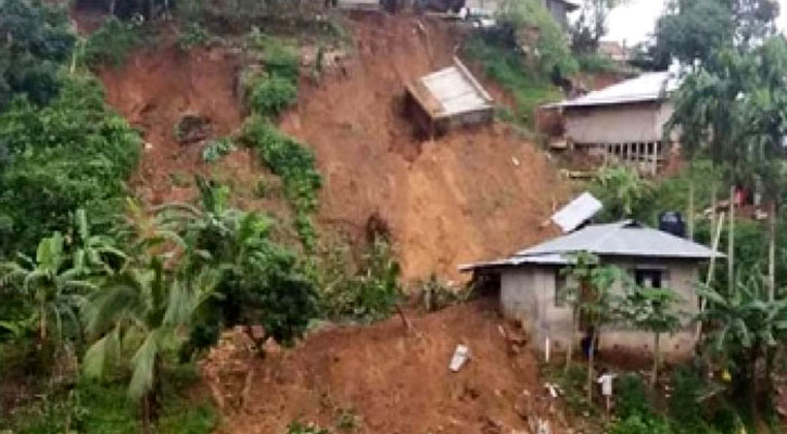 চট্টগ্রামে পাহাড়ধসে প্রাণ গেল ২ শিশুর