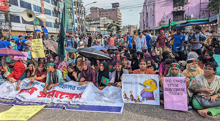 কোটা সংস্কার আন্দোলনে অচল পুরান ঢাকা