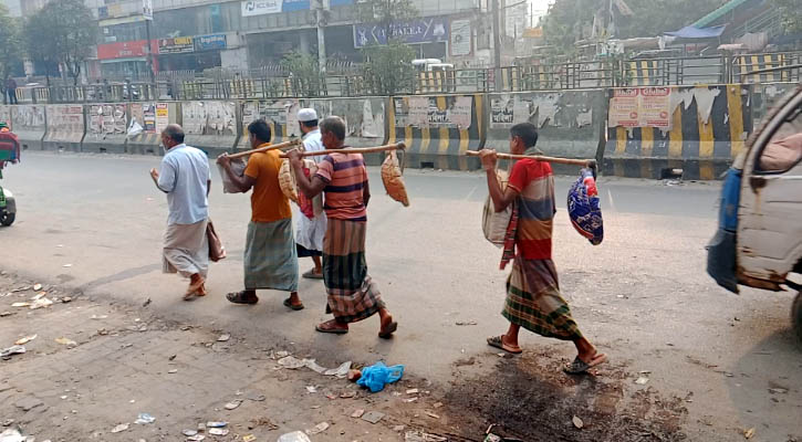 ‘জিনিসপত্রের দামই বাড়ে, বাড়ে না শুধু শ্রমিকের’