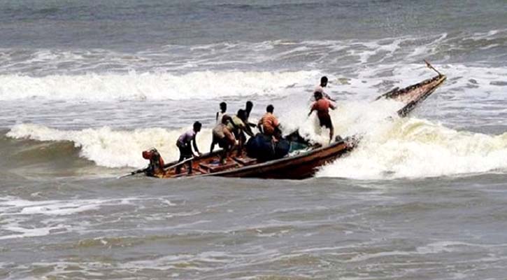 মেঘনায় ট্রলারডুবি, ১৯ জন নিখোঁজ