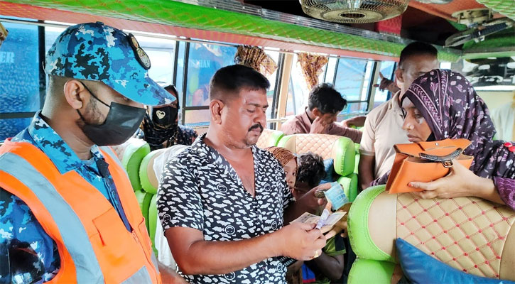 অতিরিক্ত ভাড়া আদায়, অভিযানে টাকা ফেরত পেলেন যাত্রীরা