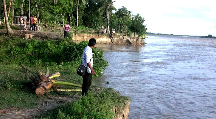পদ্মায় গোসলে নেমে প্রাণ গেল ২ শিক্ষার্থীর