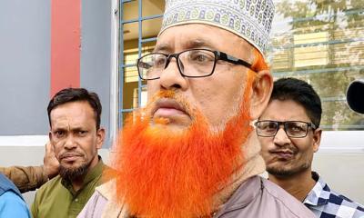 মুরাদনগরে টাকা বিতরণের অভিযোগে জামায়াতের নেতা আটক