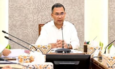 সরকারি অনুষ্ঠানের ব্যানার-বিলবোর্ডে প্রধানমন্ত্রীর ছবি ব্যবহারে নিষেধাজ্ঞা