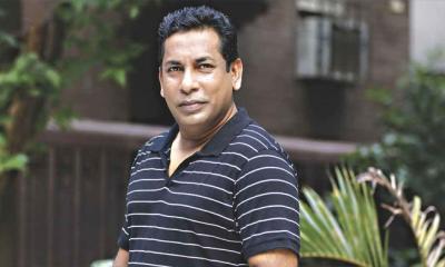 কলকাতায় হেনস্তার গুঞ্জন, যা বললেন মোশাররফ করিম