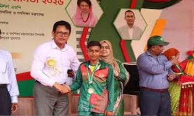 শিক্ষার্থীদের বিনা মূল্যে স্কুল ড্রেস বিতরণ শুরু : শিক্ষামন্ত্রী