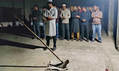 রংপুরে ‍‍`লাঙলের জানাজা‍‍` ছবি ভাইরাল