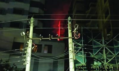 রাজধানীতে আবাসিক ভবনে আগুনে দুইজনের মৃত্যু