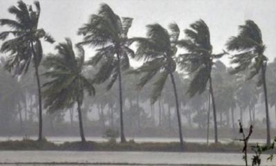 ১১ জেলায় ৬০ কিমি বেগে ঝড়ের শঙ্কা