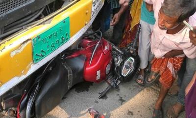 ট্রাকচাপায় প্রাণ গেল বাবা-মা ও শিশু সন্তানের