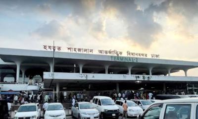 আজ থেকে শাহজালালে যাত্রীর সঙ্গে ২ জন প্রবেশ করতে পারছেন