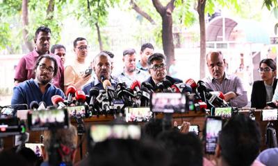 প্রধান উপদেষ্টার কাছে বিএনপি কী চেয়েছে, জানালেন আসিফ নজরুল