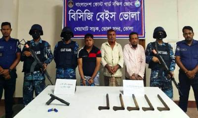 আগ্নেয়াস্ত্রসহ আওয়ামী লীগের ৩ নেতা আটক