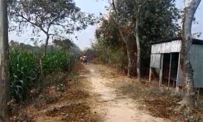 রাতের আঁধারে বিএসএফের কাঁটাতারের বেড়া, সীমান্তে ফের উত্তেজনা