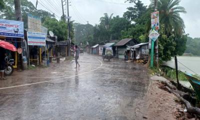 ঝালকাঠিতে টানা বৃষ্টিতে নিম্নাঞ্চল প্লাবিত