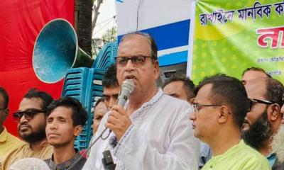 মানবিক করিডরের দিকে না গিয়ে নির্বাচন দিন : দুদু