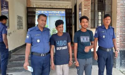 সালথায় ইয়াবাসহ ২ মাদক বিক্রেতা আটক