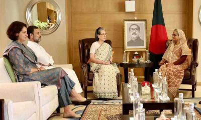 শেখ হাসিনার সঙ্গে সোনিয়া গান্ধীর সাক্ষাৎ