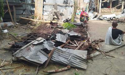 রংপুরে হিন্দুদের বাড়িঘরে হামলা, গ্রেপ্তার ৫