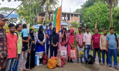 চাকরির বদলে ঠাঁই হয় ভারতের কারাগারে, অতঃপর...