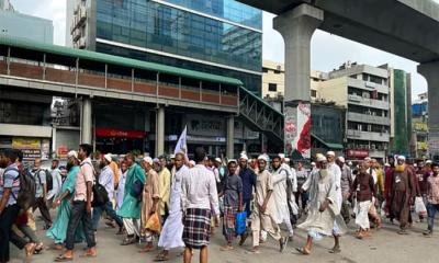 মিছিল নিয়ে জামায়াতের ‘জাতীয় সমাবেশে’ যাচ্ছেন নেতাকর্মীরা