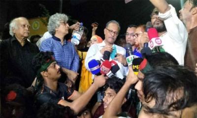 দাবি মেনে নেওয়ায় আন্দোলন প্রত্যাহার