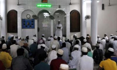জুমার খুতবায় মাদকের ভয়াবহতা নিয়ে আলোচনা করায় ইমামকে মারধর
