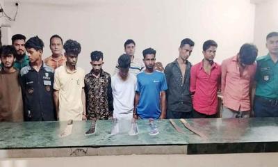 মোহাম্মদপুরে চাপাতি হাতে মহড়ার পর ৯ জন গ্রেপ্তার