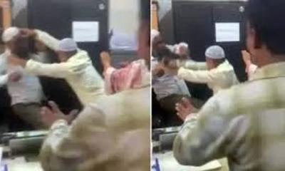 ‘ঘুষের টাকা’ নিয়ে দুই কর কর্মকর্তার মারামারি
