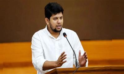 অন্তর্বর্তী সরকারের সমালোচনা করলেন খোদ উপদেষ্টা, পোস্ট ‘ভাইরাল’
