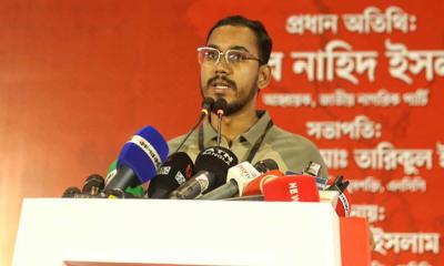 যুবকরা রক্ত দেয়, আর প্রবীণরা যুবকদের প্রতারিত করে : হান্নান মাসউদ