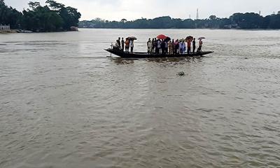 বরিশালে বিপৎসীমার ওপরে পাঁচ নদীর পানি