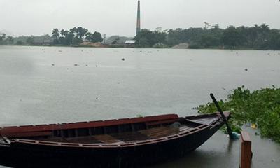 বিপৎসীমার ওপরে বলেশ্বর ও কচা নদীর পানি