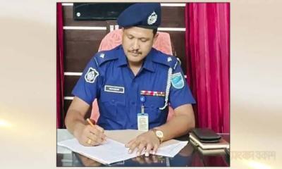 টেন্ডার পাওয়ায় ছাত্র নেতার কাছে ‘জিলাপি’ খেতে চাইলেন ওসি