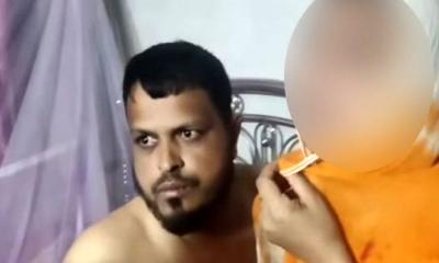 মধ্যরাতে তালাকপ্রাপ্ত নারীর ঘরে পুলিশ সদস্য, কালেমা পড়ে বিয়ের দাবি