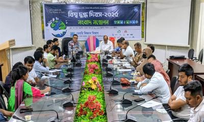 বিশ্ব দুগ্ধ দিবসে আড়াই হাজার শিশুকে দুধ পান করাবে বাকৃবি