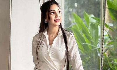অনুমতি না নিয়ে ছবি ব্যবহার করায় ক্ষেপেছেন প্রভা